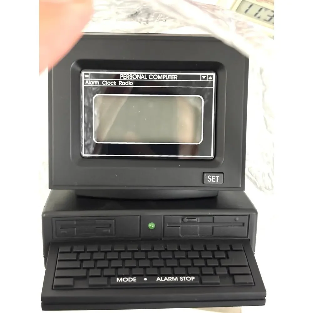 Vtg‎ Silicon Sound Computer Alarm Clock Radio AM FM Retro Desktop Model 888-0737